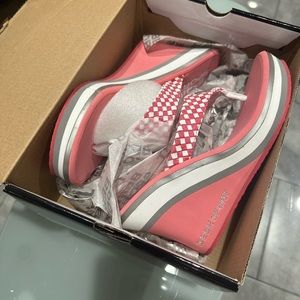 Vintage Bebe Platform Flip Flips